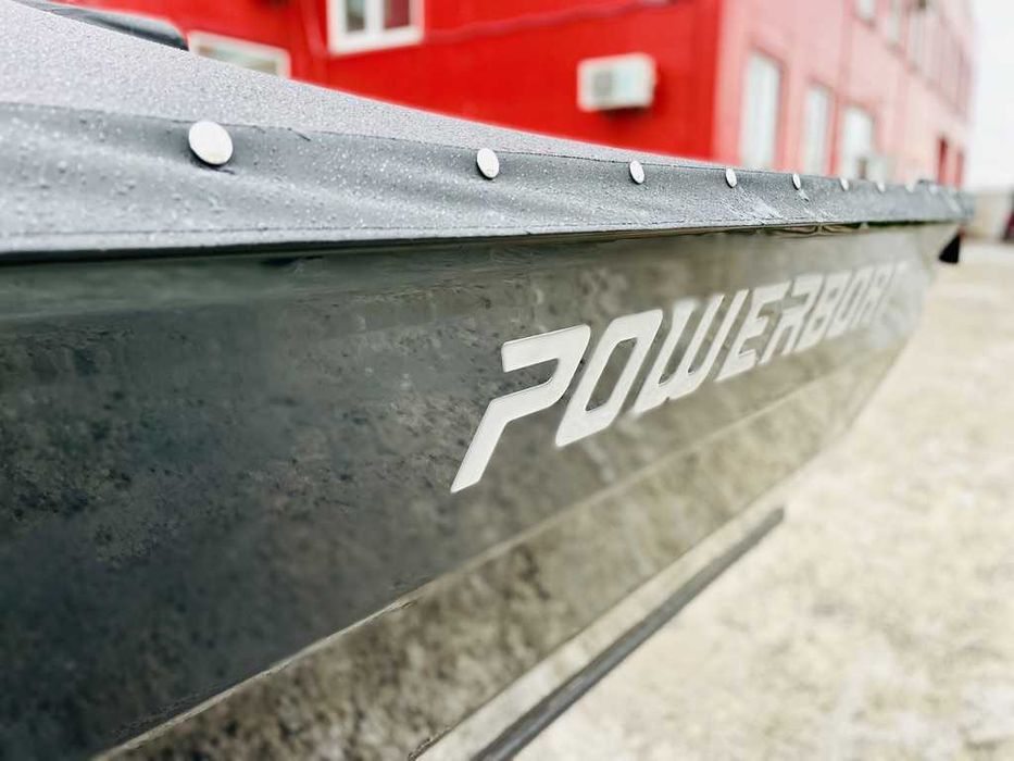 Човен Powerboat 470 TL