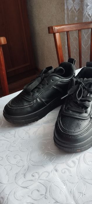 Продам кросівки для хлопчика