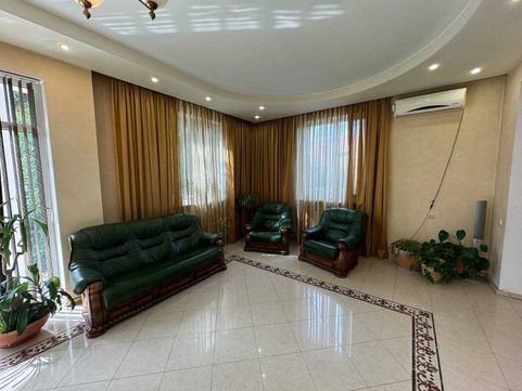 Продаю 2- х эт. дом на Б. Фонтане