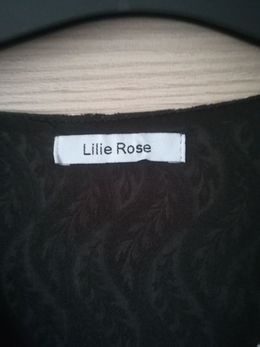 Sukienka z Lilie Rose
