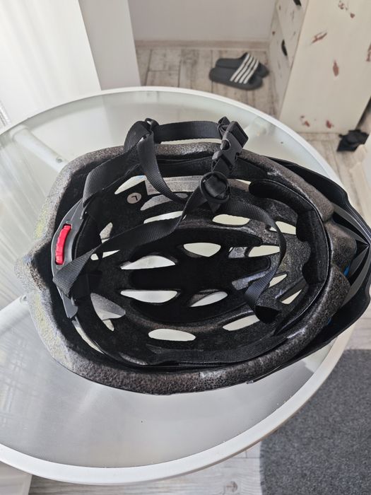 Kask rowerowy młodzieżowy