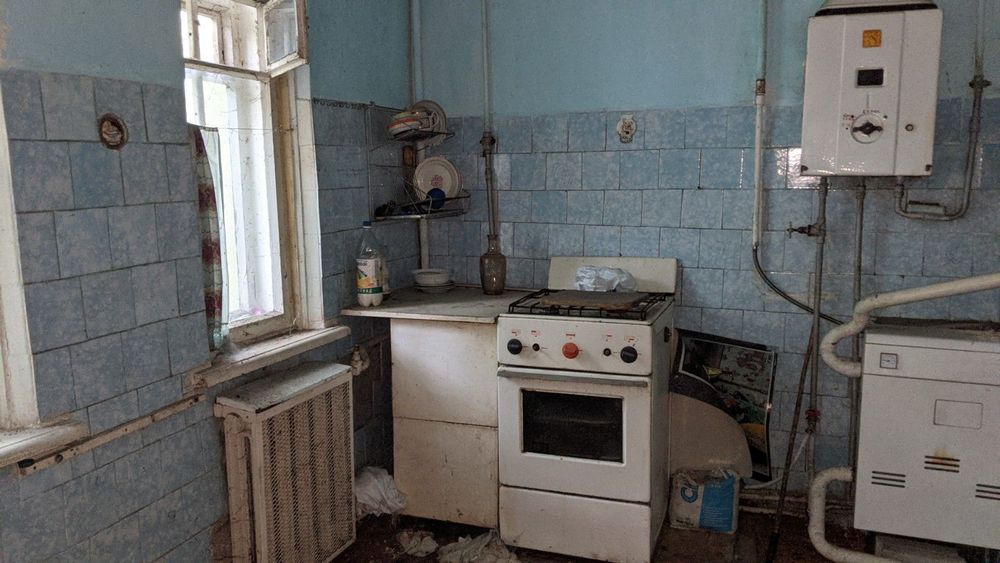 Продам будинок коло річки,в центрі міста