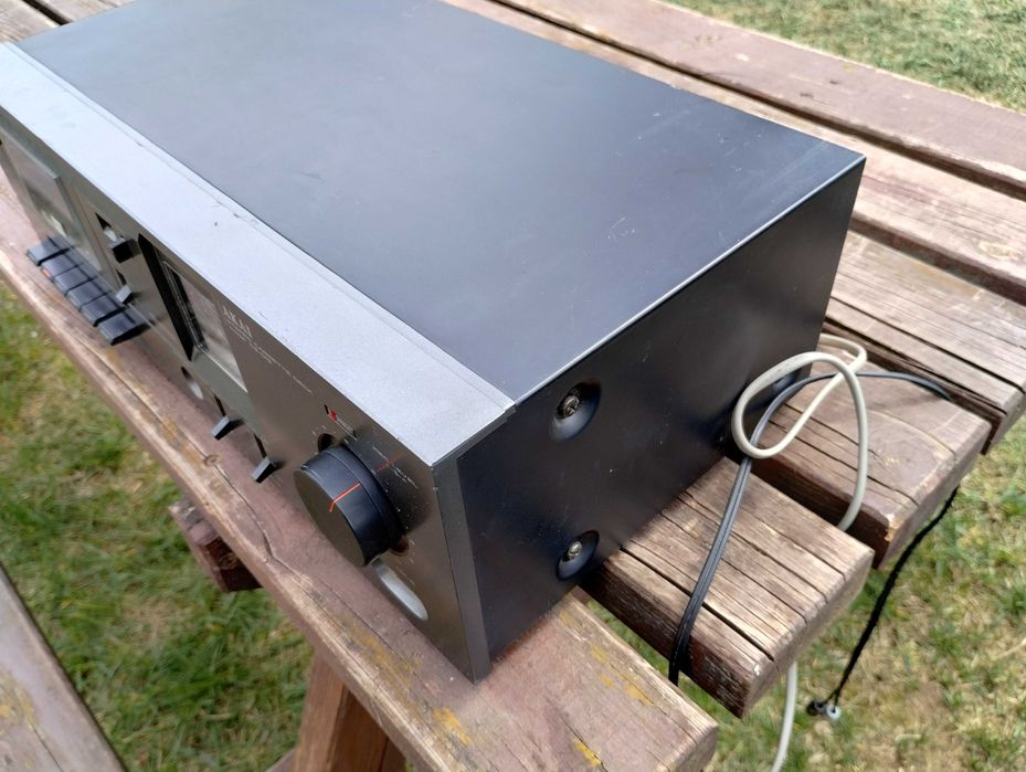 Deck magnetofon Akai CS-M3 100% sprawny.