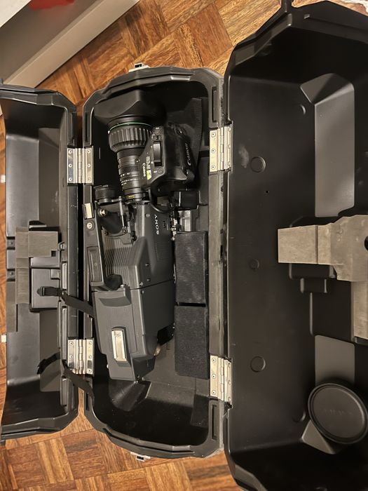 Caixa / Estojo rígido profissional SONY para câmara – com espuma