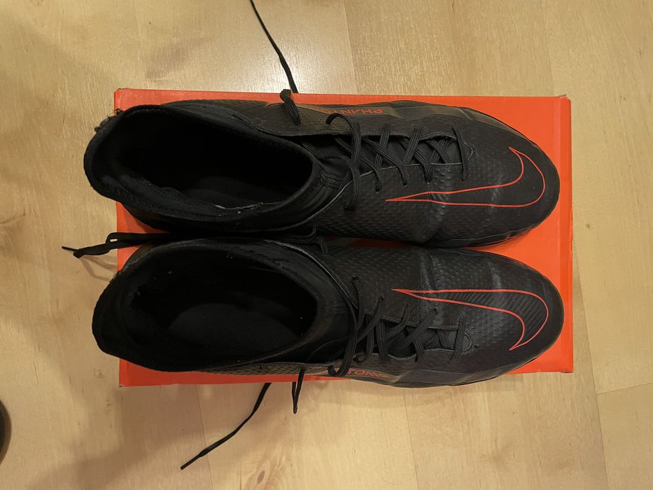 Buty piłkarskie Nike Phantom GT CLUB DF TF