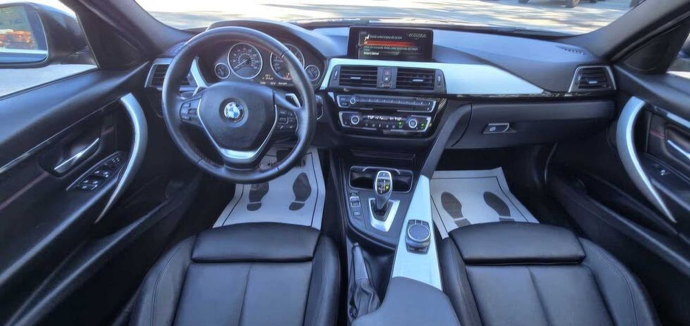 BMW 330I      2017