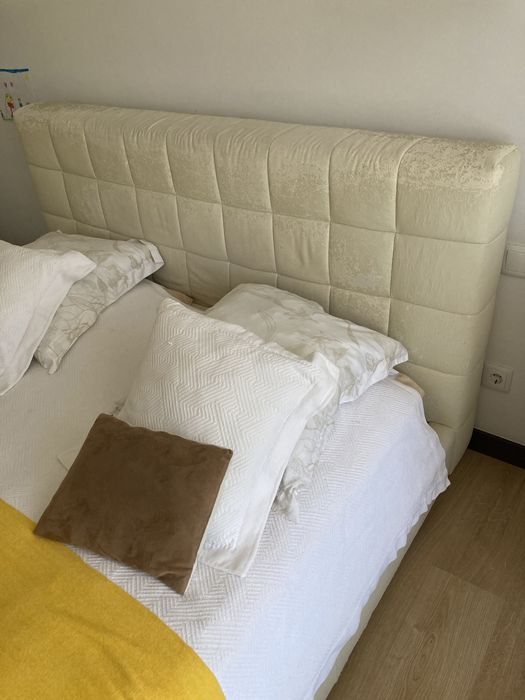 Cama casal muito confortavel