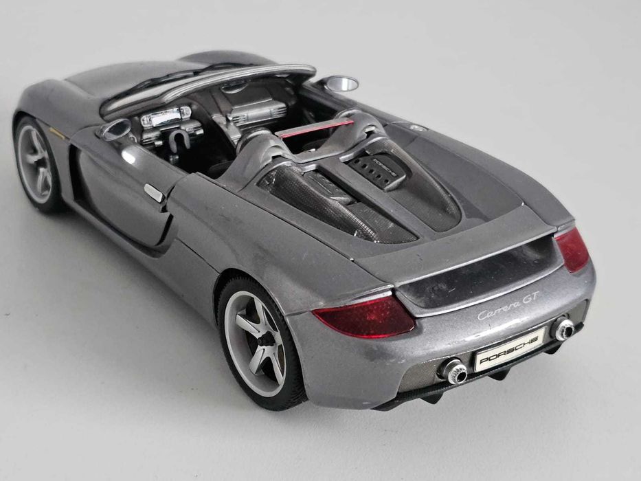 Maisto 1/18 - Porsche Carrera GT