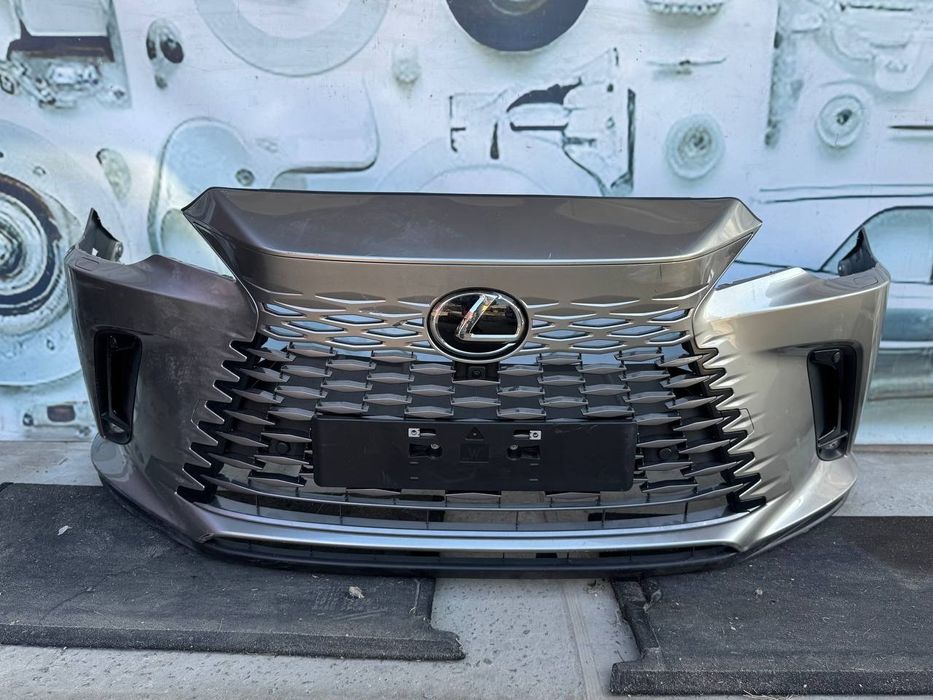 Lexus RX 5-покоління Бампер передній в зборі з камерою 23-25 року