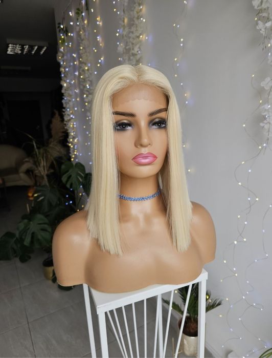 Lekka blond peruka Zyta lacefront naturlany efekt jasny blond