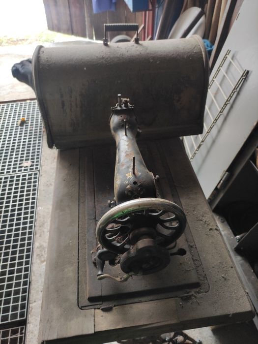 Stara maszyna do szycia Singer