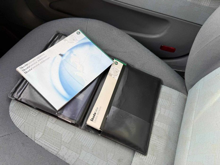 Skoda Fabia 1.4 ano 2002