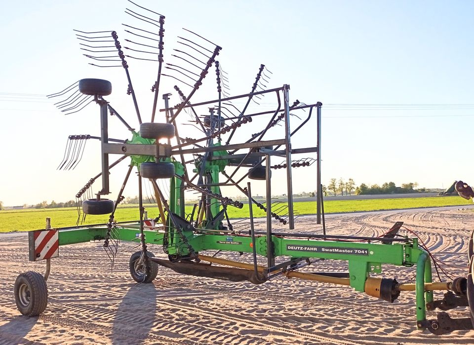 Zgrabiarka Deutz fahr 7041. Kuhn pottinger