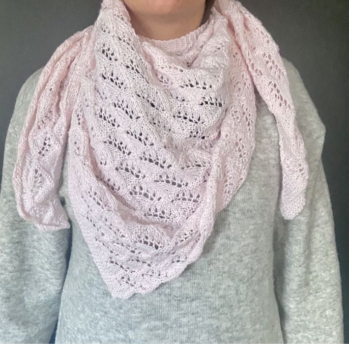 Xaile novo de lã feito à mão