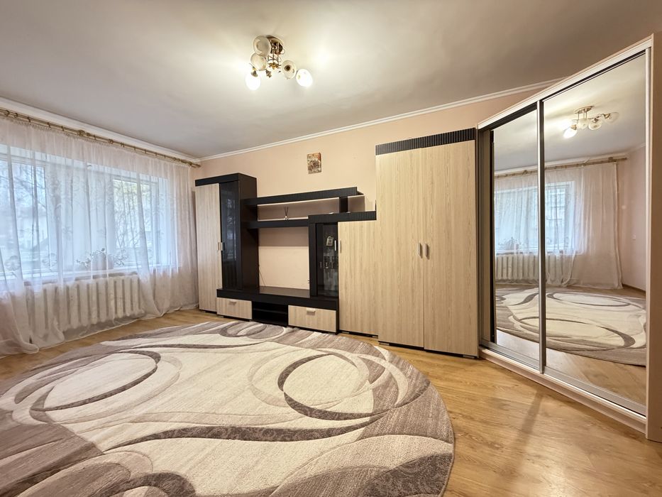 2-Кімнатна район «Чайка» вул. Гайдамацька 9. (вул. Струтинської 9)