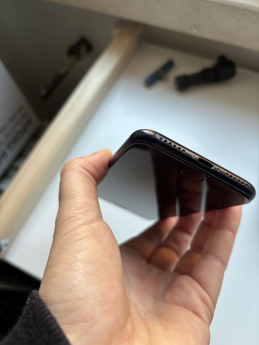 Iphone SE 2020 64GB + acessórios extra