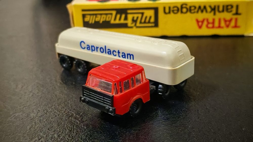 Машинка модель Tatra 81366  1:120 GDR  80-е годы