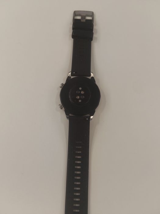 Smartwatch Huawei GT2 avariado