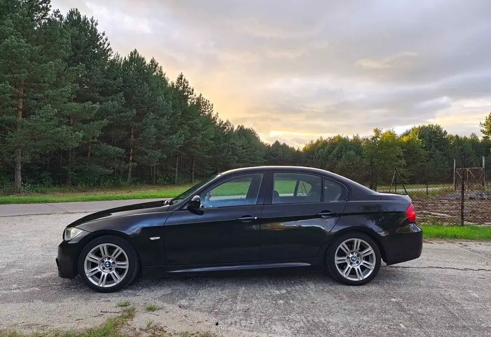 BMW E90 320d m-pakiet