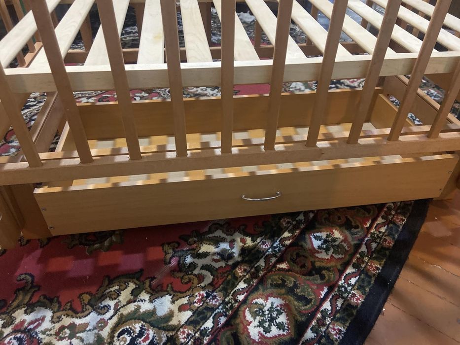 Продам дитячу кроватку