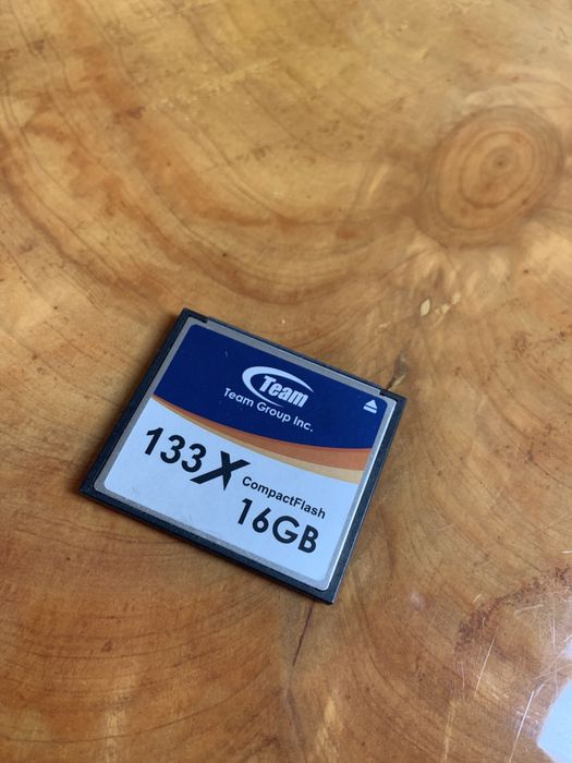 Cartao de memoria cf card 16gb compact flash Vendo varios formatos akai