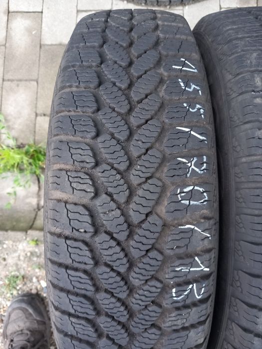 2x Opony Używane Całoroczne 155/70R13 Dębica