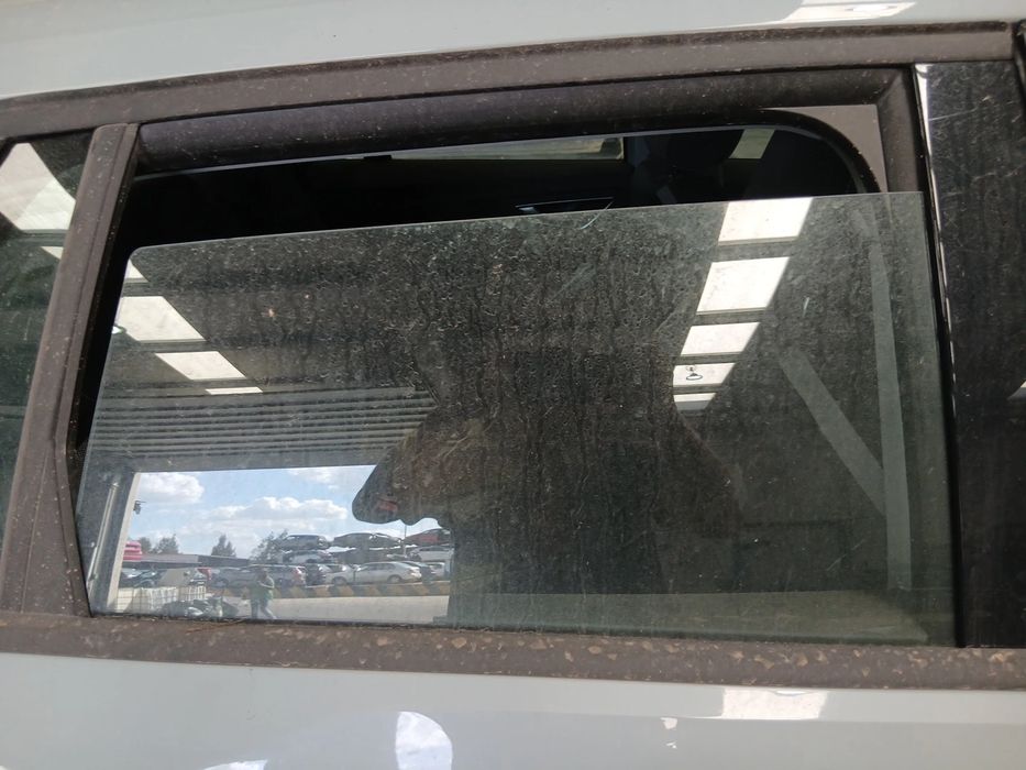 Vidro porta trás direito AUDI Q2 (GA)