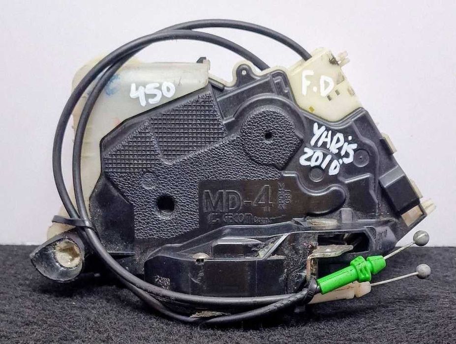 Fechadura / Fecho Porta Frente Direito - TOYOTA YARIS