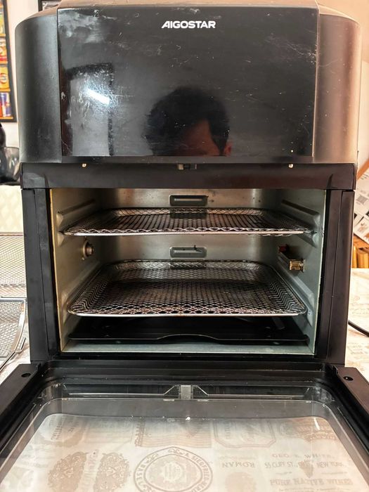 Airfryer marca Aigostar vendo porque não lhe dou uso - 12L