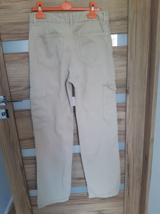 Spodnie S 36 cargo pull&bear