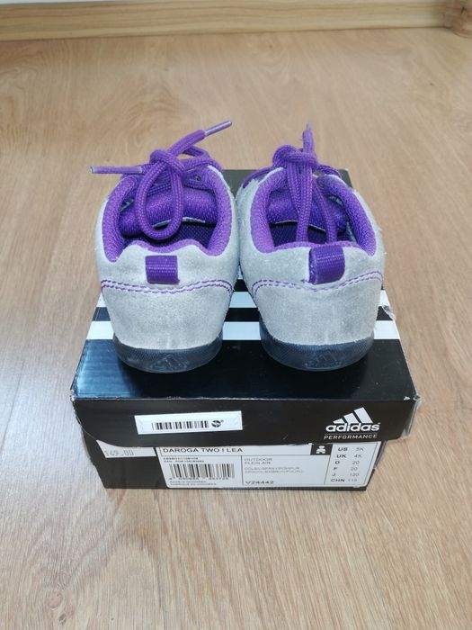 Adidas dziecięce buciki