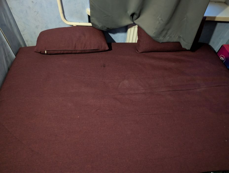 Старий диван - ваш самовивіз