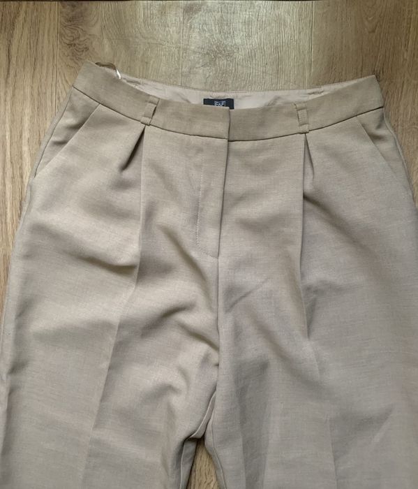 Штани класичні жіночі бежеві