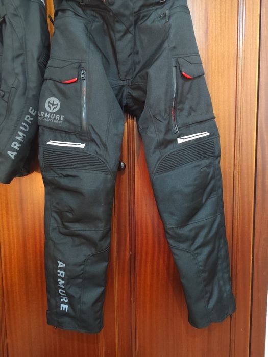 Casaco e calças Armure impermeáveis