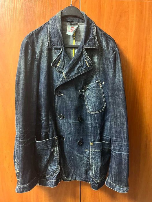 Джинсовий піджак виробництво Італія.
