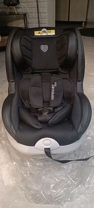 Fotelik samochodowy Defender Plus