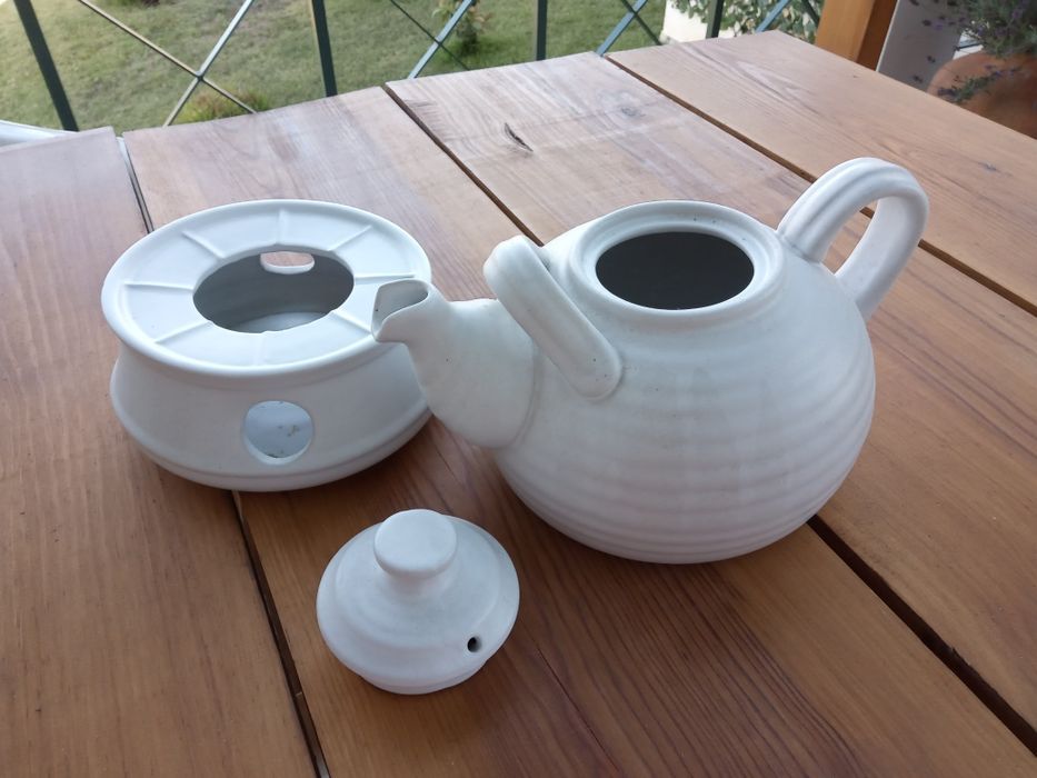 Chaleira barro branco