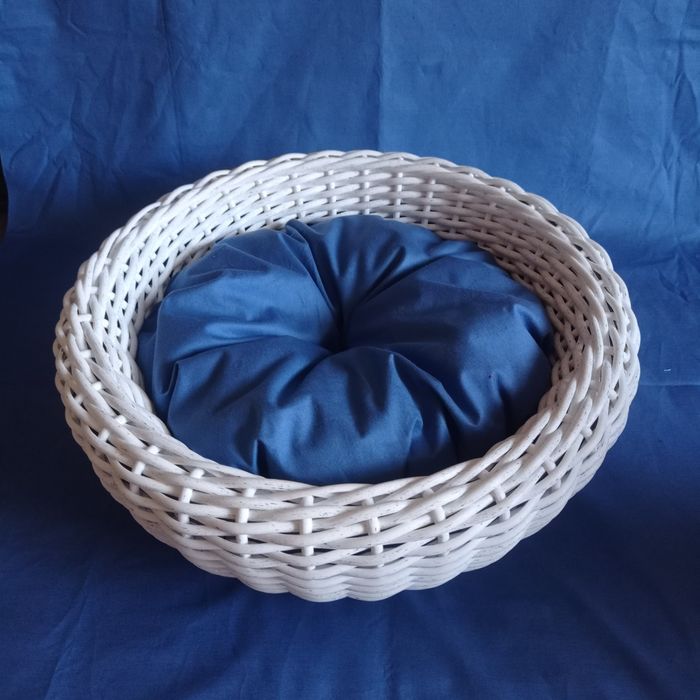 Лежак для котів і собак з поліротангу