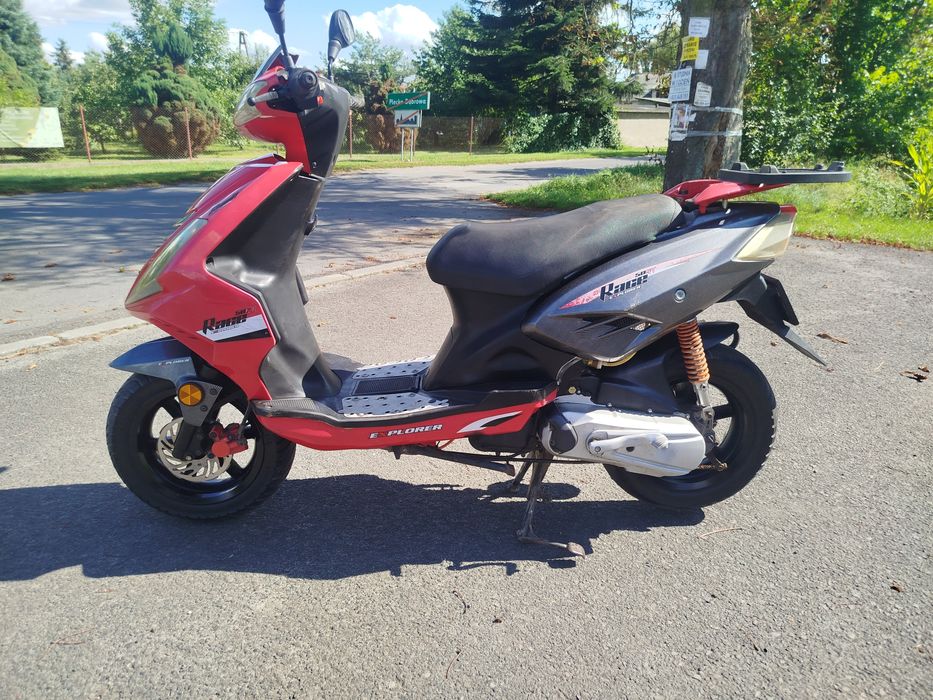 Skuter 2t 50 CC w pełni sprawny.
