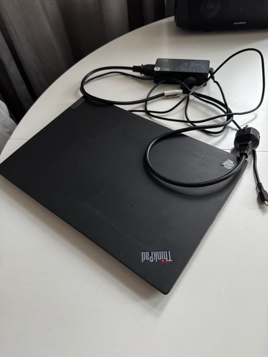 Laptop Lenovo ThinkPad T14 Gen2 z Windows 11