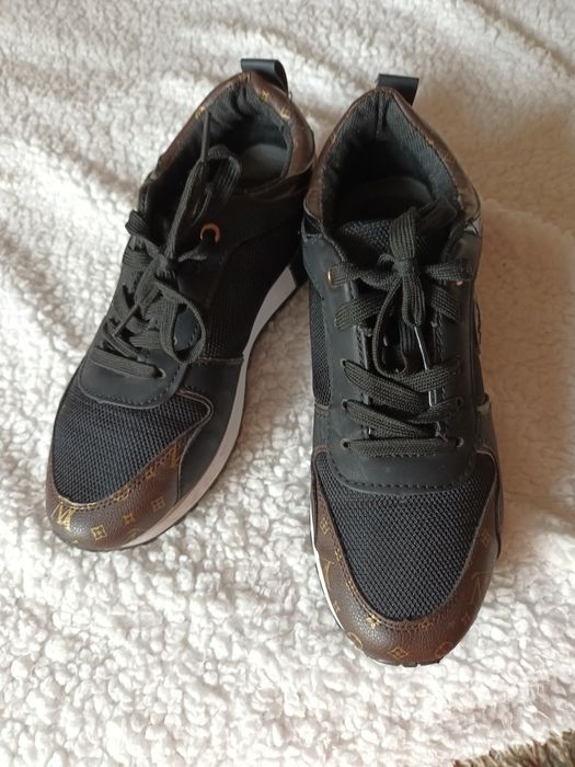 Adidasy ciemny brąz