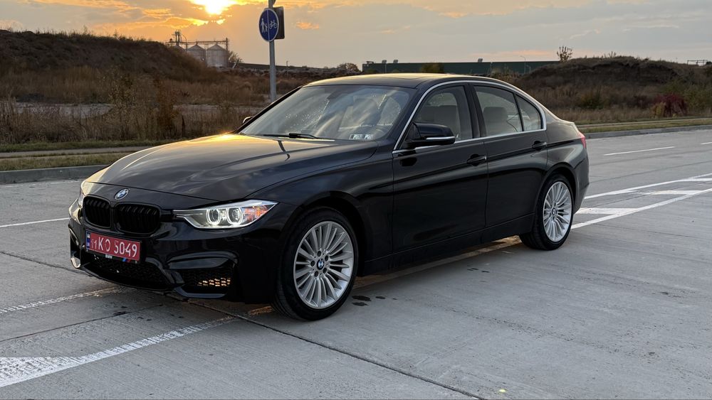 BMW 328i Luxury  2015
