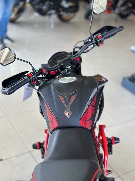 Мотоцикл SPARK SP300T-1