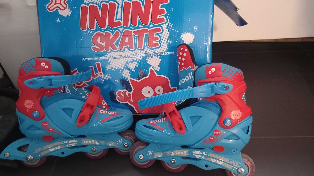 Adjustable Triangular and Inline Skates482708865974292480