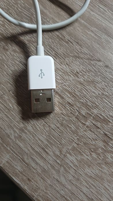 Продам дротову мишку Apple Wired Mighty Mouse