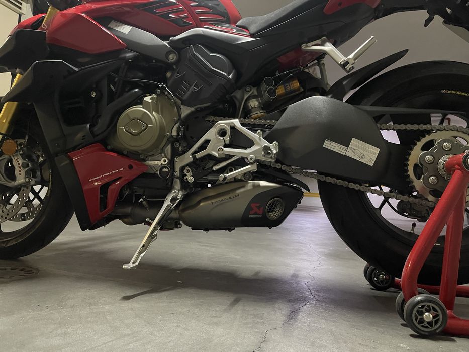 Ducati Streetfighter V4