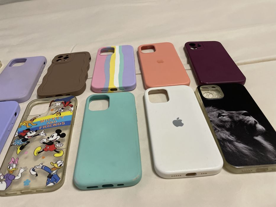 Varias capas a 3€ cada uma para iphone 12/ pro
