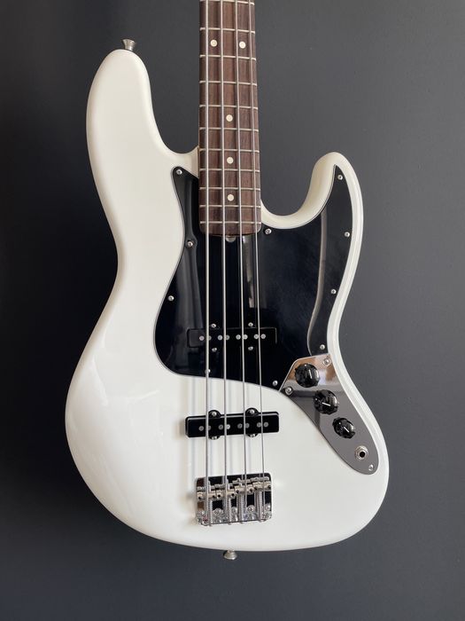 Fender American Performer Jazz Bass