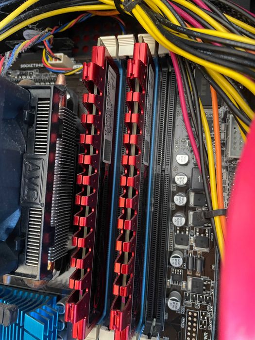 PC - Torre completa excepto armazenamento (disco)