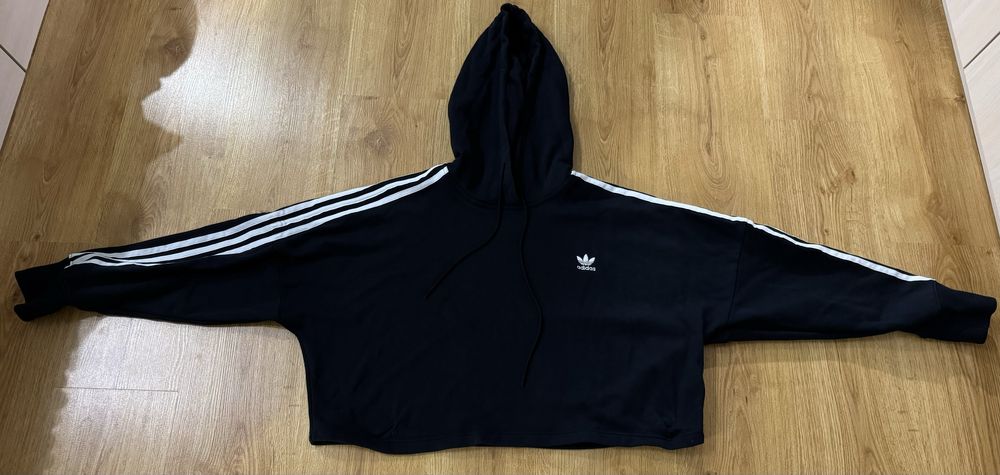 Файне кроп худі від Adidas